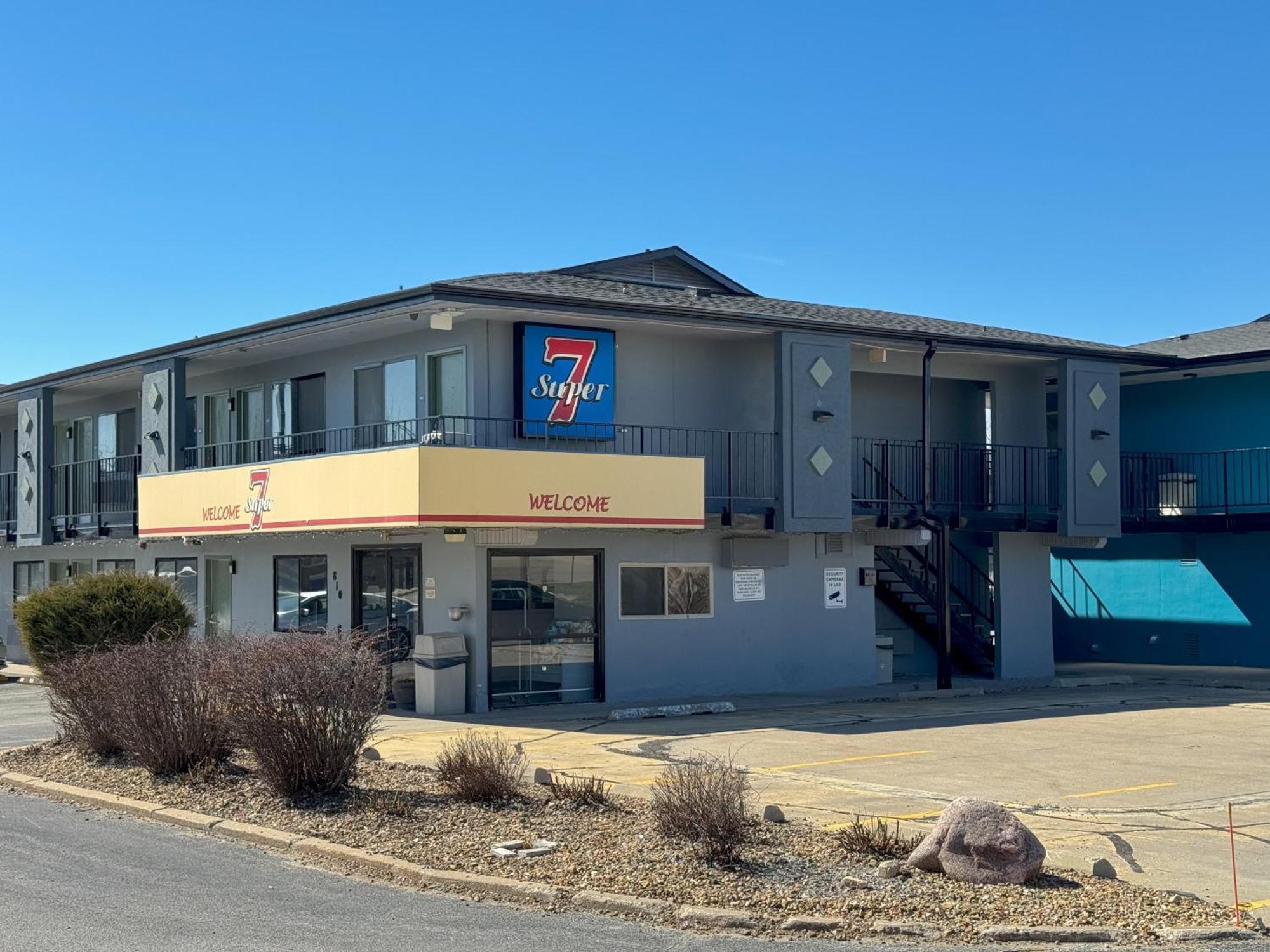 Super 7 Motel Coralville Extérieur photo